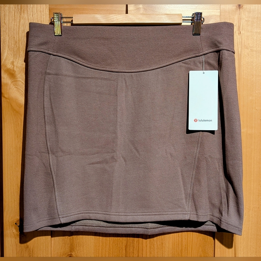 Lululemon NEW Scuba High-Rise Mini Skirt Taupetastic Sz XL